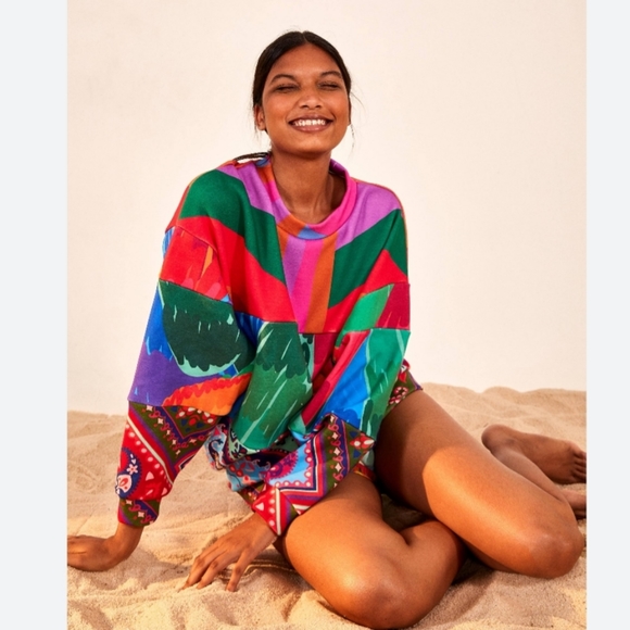 FARM Rio Sweaters - FARM RIO women's oversized mixed red prints sweatshirt size M